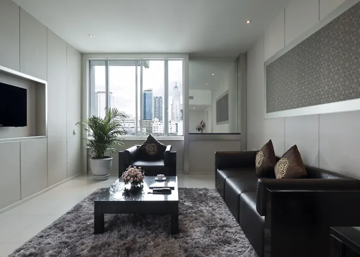 Mandarin Managed By Centre Point Hotel 4*